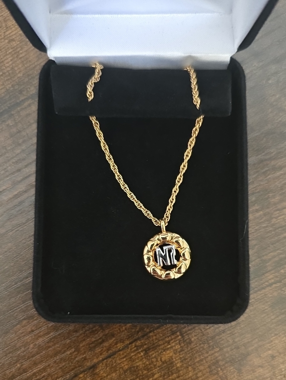 Nina Ricci Gold Rope Chain Necklace with Gold Pendant